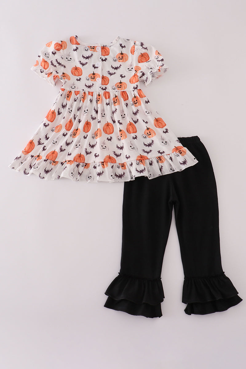Black pumpkin print ruffle pants set